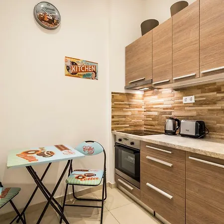 Pop Arts * بودابست