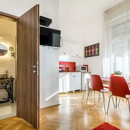 Apartament Pop Arts
